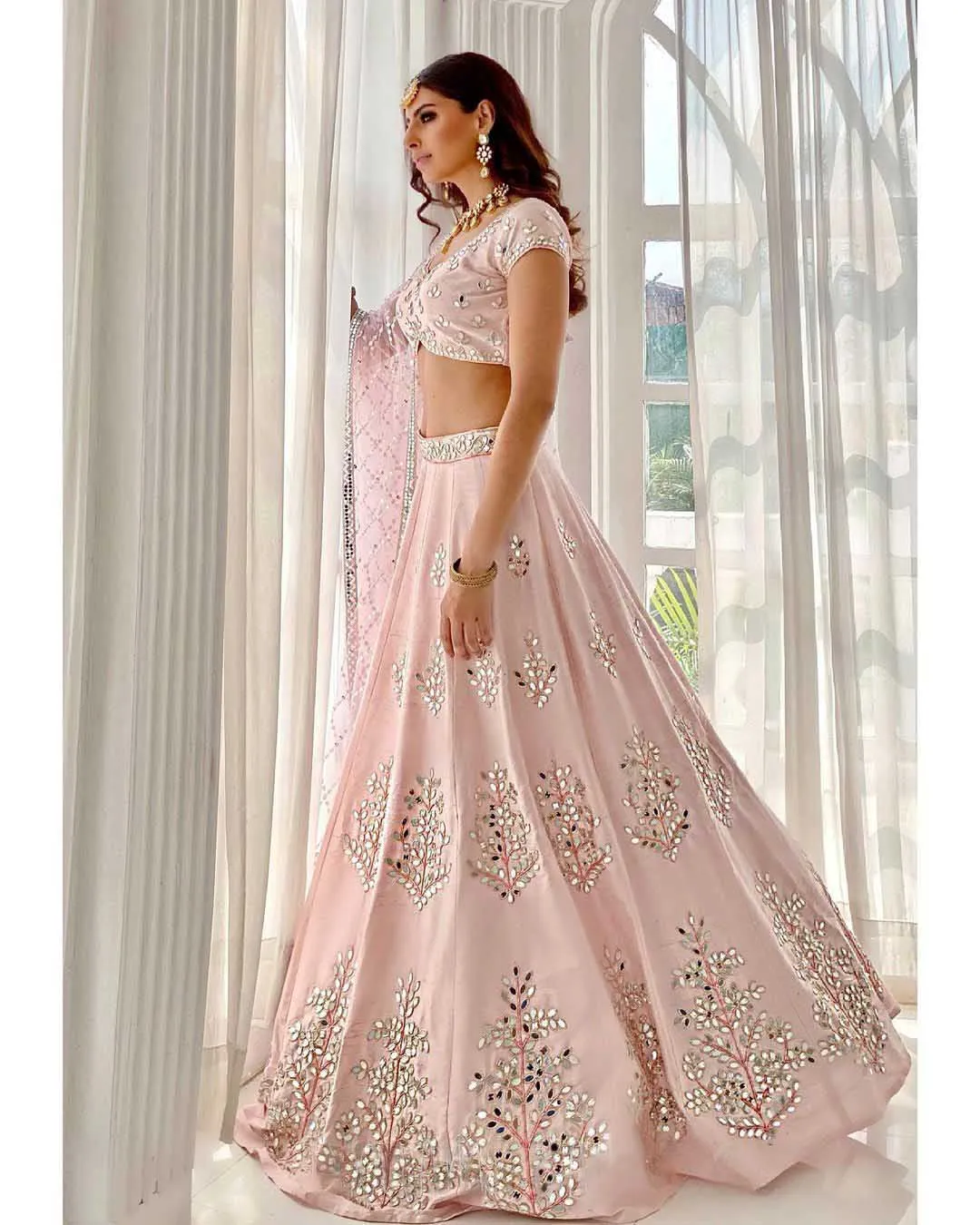 BEAUTIFUL-THREAD-EMBROIDERED-PINK-LEHENGA