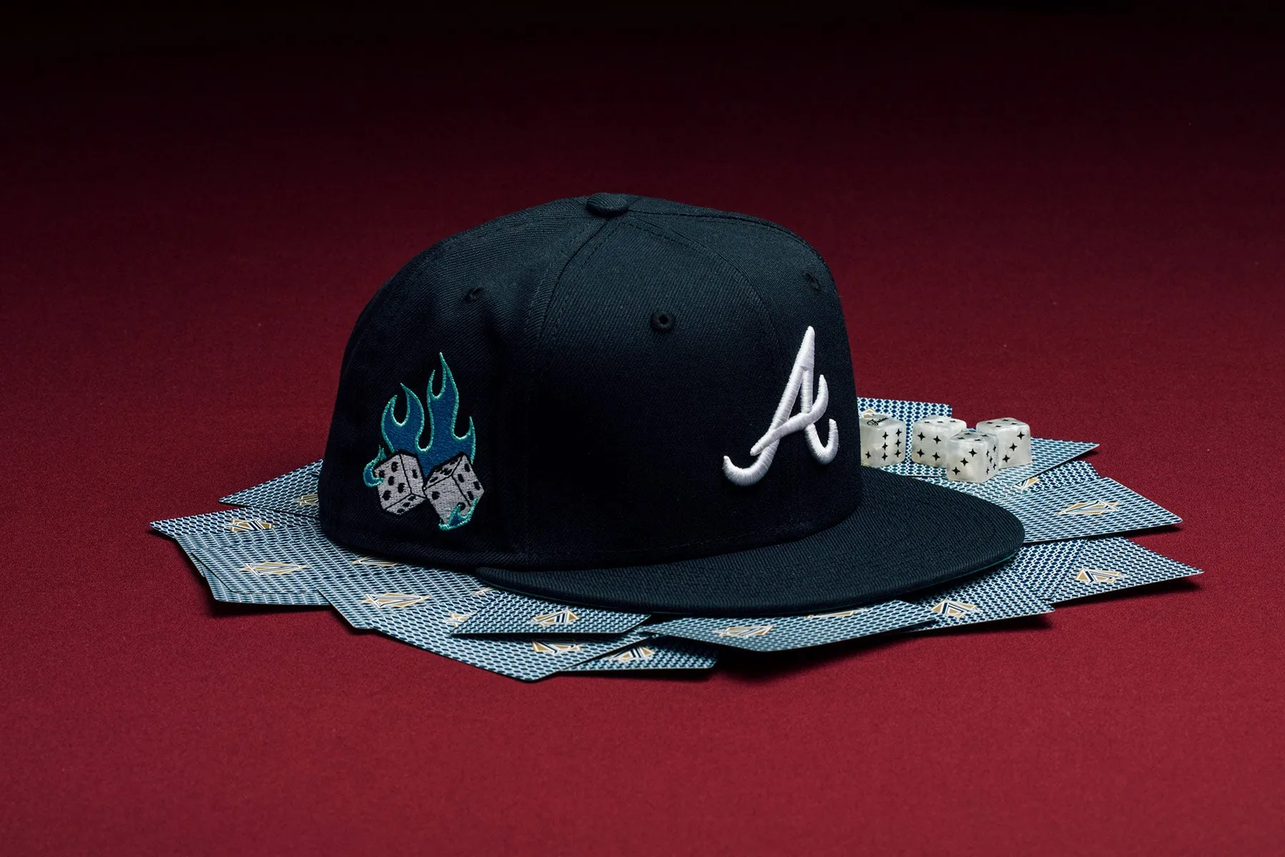 Feature x New Era Flaming Dice 59FIFTY Fitted - Atlanta Braves