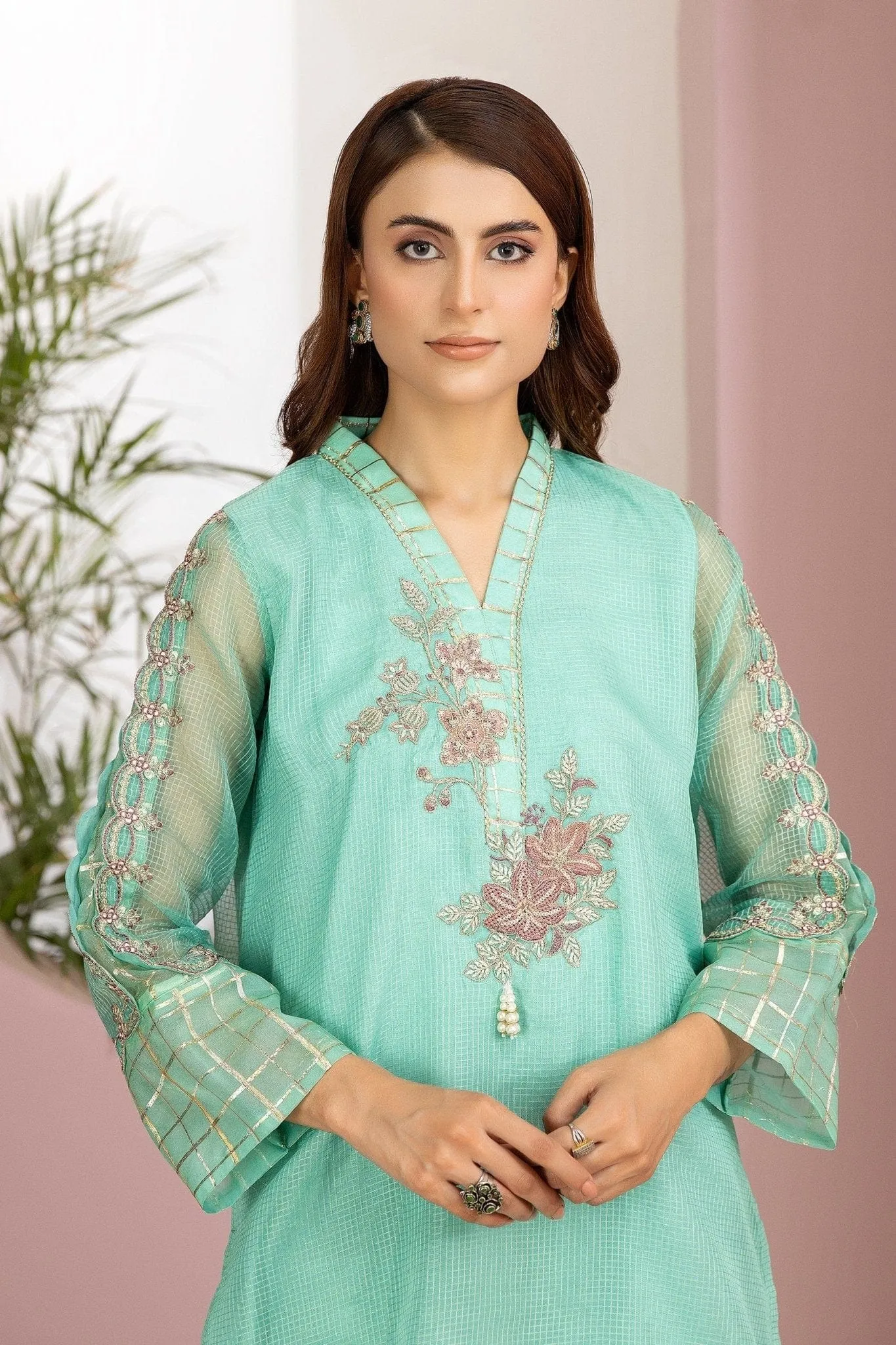 LUXURY EMBROIDERED PRET KLX-230908