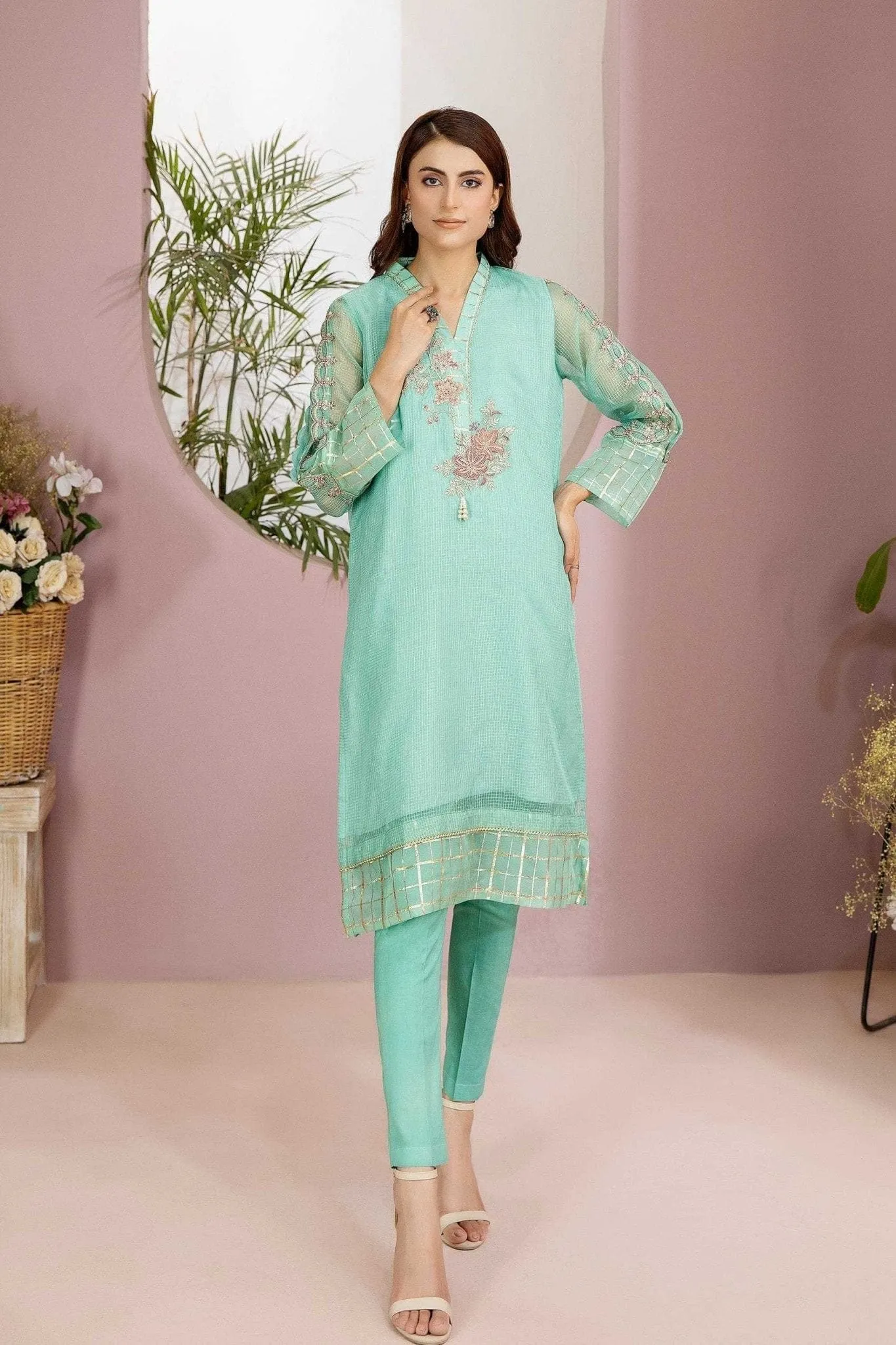 LUXURY EMBROIDERED PRET KLX-230908