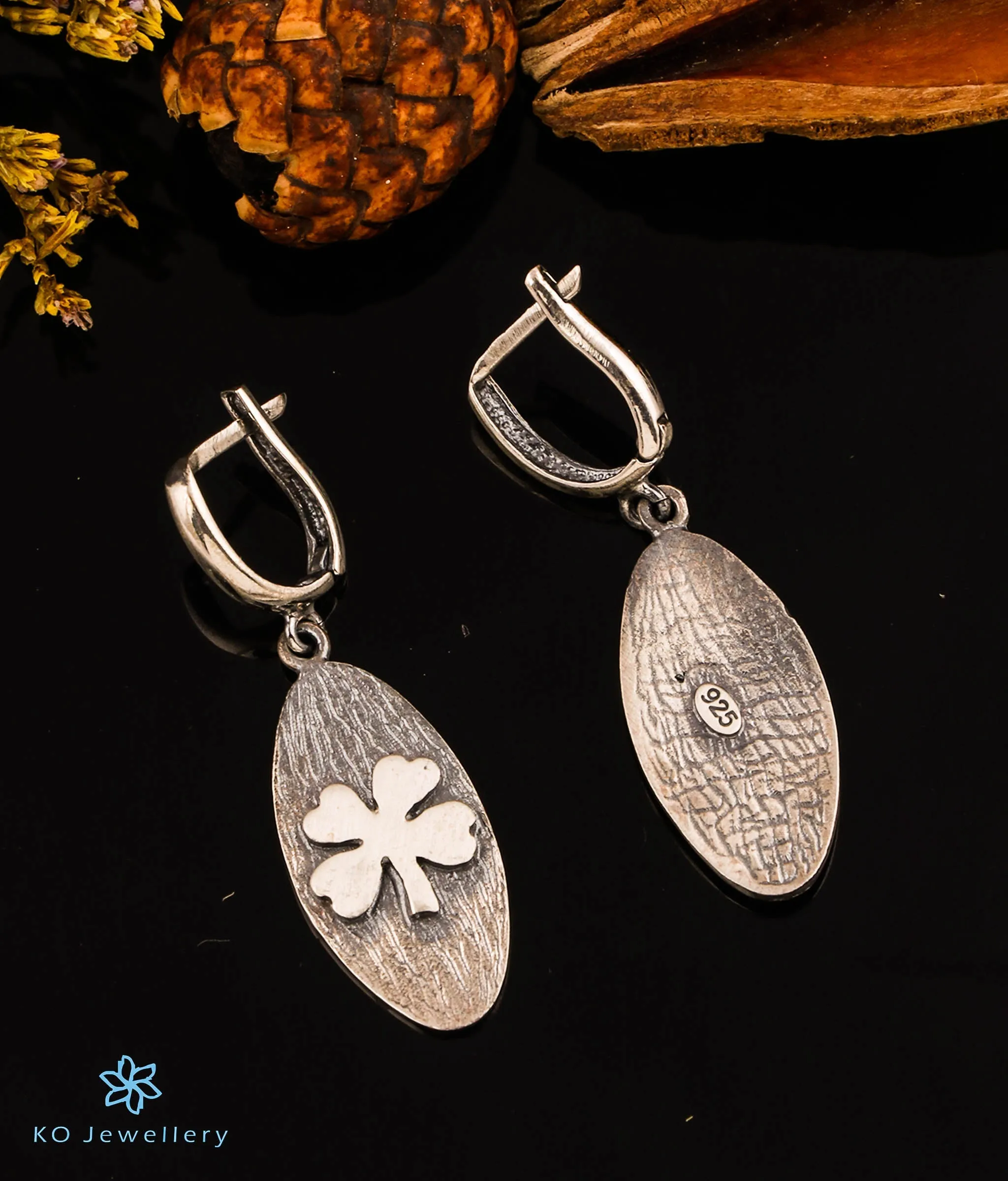 The Clover Shine Silver Earrings